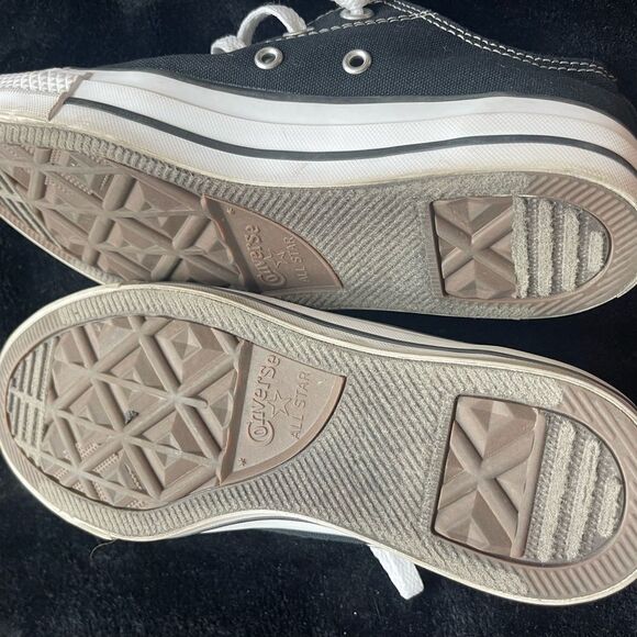 Converse Chuck Taylor All-Star black low lace up sneakers, size 6 - Picture 8 of 8